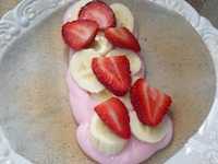 Berry crepe with yoghurt filling